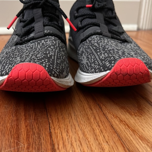 New Balance Womens Fresh Foam Lazer V1 WLAZRMT Black Running Shoes Sneakers 9.5 - Picture 13 of 16